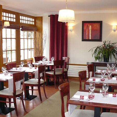 Hotel-Restaurant Le Normandie Luc-sur-Mer Eksteriør billede