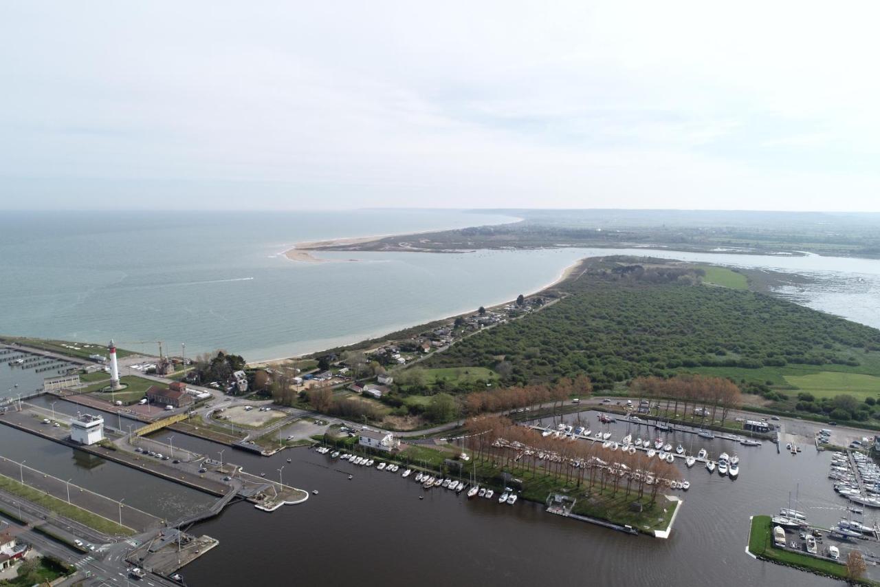 Hotel-Restaurant Le Normandie Luc-sur-Mer Eksteriør billede