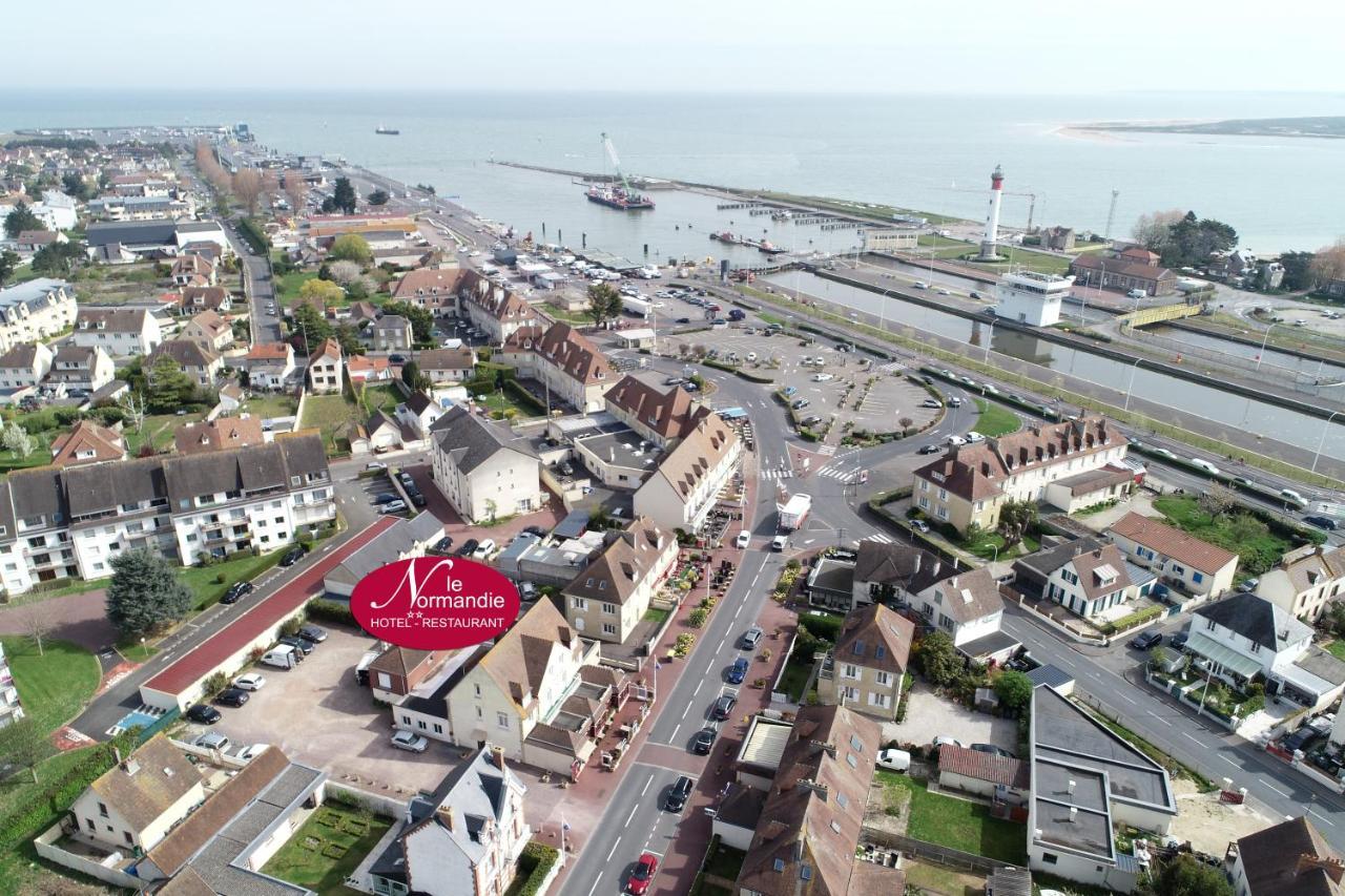 Hotel-Restaurant Le Normandie Luc-sur-Mer Eksteriør billede