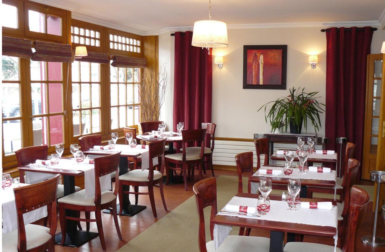 Hotel-Restaurant Le Normandie Luc-sur-Mer Eksteriør billede